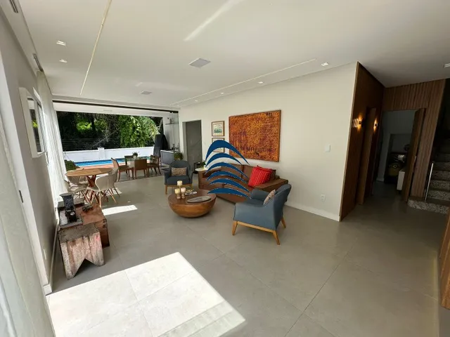 Imagem 9: Casa recém reformada no Alphaville Litoral Norte 1 com 462m² de terreno e 271m² de