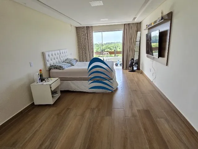 Imagem 12: Excelente casa em Patamares! Ampla, arejada, 6/4 todos com varanda, sendo 5 suítes. A