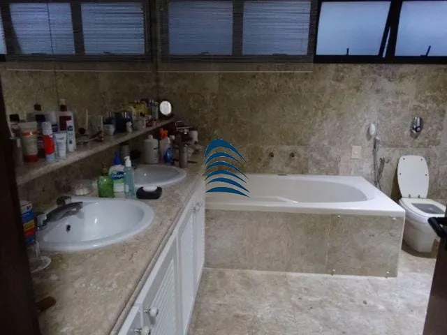 Imagem 9: Magnífica Cobertura Dúplex no Rio Vermelho! São 05 suítes, sendo 03 com Closet!