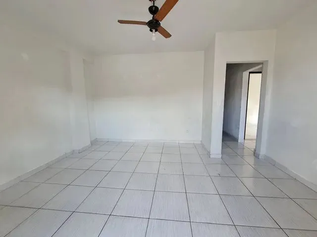 Imagem 13: Apartamento para Locação com 2 Quartos, Varanda e Vaga na Garagem no Centro Desão