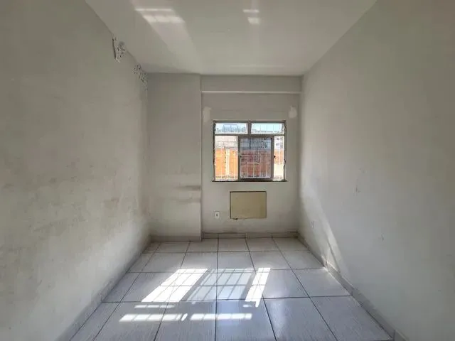 Imagem 7: Apartamento para Locação com 2 Quartos, Varanda e Vaga na Garagem no Centro Desão