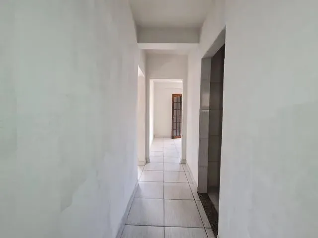 Imagem 8: Apartamento para Locação com 2 Quartos, Varanda e Vaga na Garagem no Centro Desão