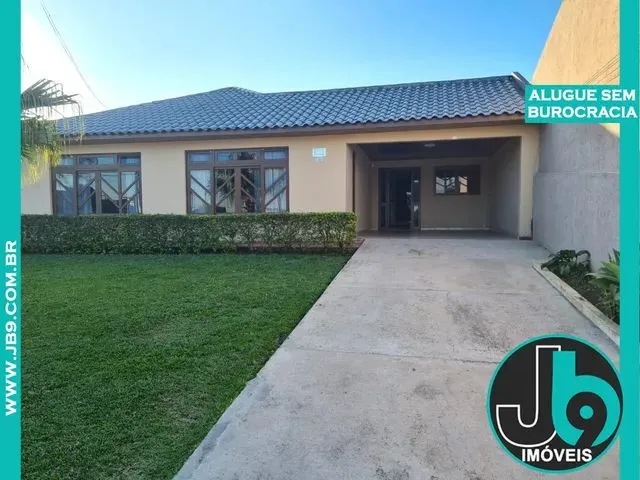 Imagem 1: Casa Térrea com Quintal para Alugar com 4 Quartos no Pinheirinho. Jb9 Imóveis