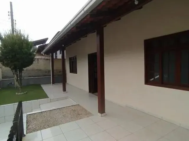 Imagem: Alugo Casa com Terreno, 03 Quartos, Itoupava