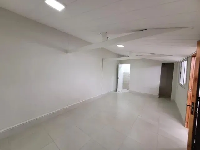 Imagem 8: Casa Comercial para Aluguel com 150 M2 com 05 Salas no Centro - Uberlândia - Mg