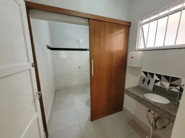 Imagem 15: Casa Comercial para Aluguel com 150 M2 com 05 Salas no Centro - Uberlândia - Mg