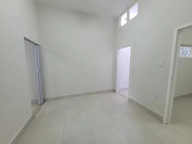 Imagem 9: Casa Comercial para Aluguel com 150 M2 com 05 Salas no Centro - Uberlândia - Mg