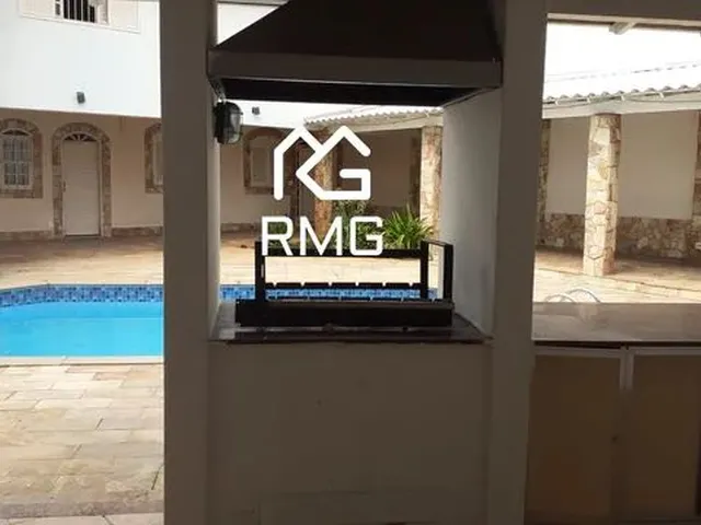 Imagem 9: Casa com Piscina, 360 Metros, com 5 Quartos Sendo 2 Suítes, Área Gourmet Com