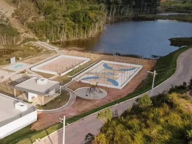 Imagem: O terreno possui 1.107m² de Área e está localizado em