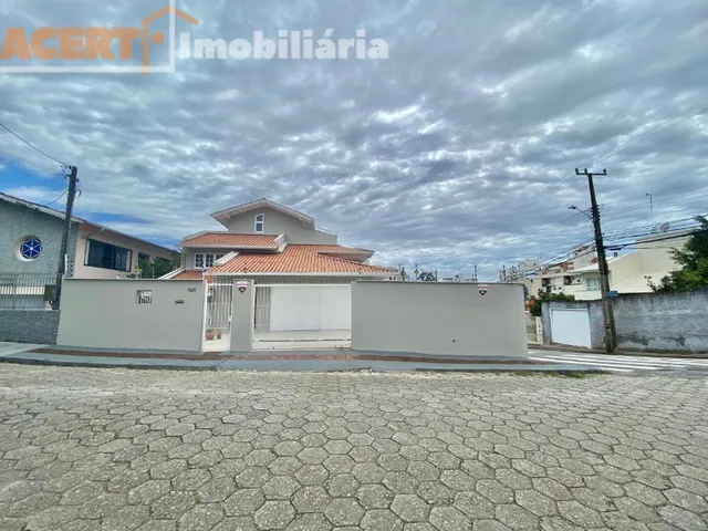 Imagem 9: CASA RESIDENCIAL em FLORIANÓPOLIS - SC, COQUEIROS