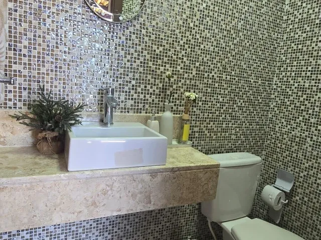 Imagem 4: Vendo Casa com 419m2 com piscina privativa, espaço gourmet , 4/4, 2 suítes, energia