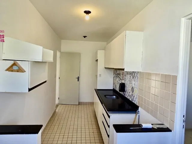 Imagem 7: Alugo Casa Duplex com 4/4, 2 suítes, 1 térrea, jardim quintal em condomínio com total