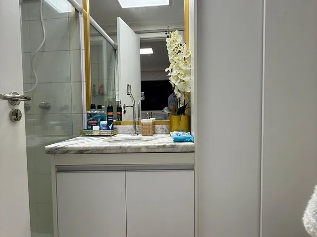 Imagem 8: Vendo lindo Apartamento nascente reformado, podendo vender mobiliado Vila Laura