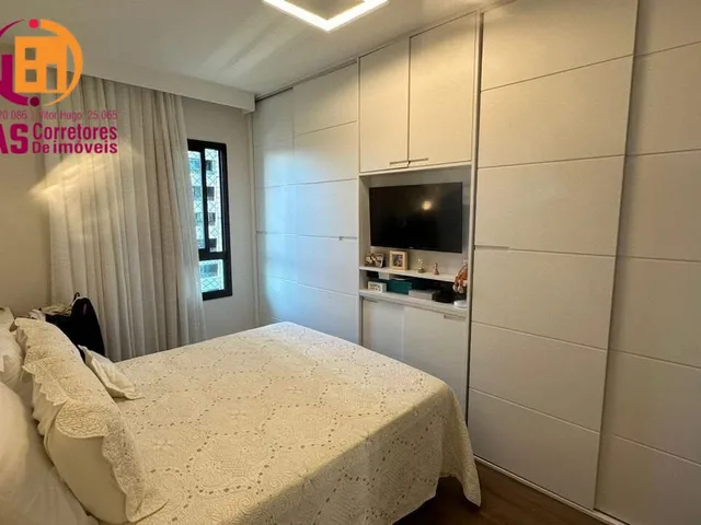 Imagem 6: Vendo Apartamento com 84m2 reformado com 2/4, gabinete, Varanda Panorâmica, 01 vaga no