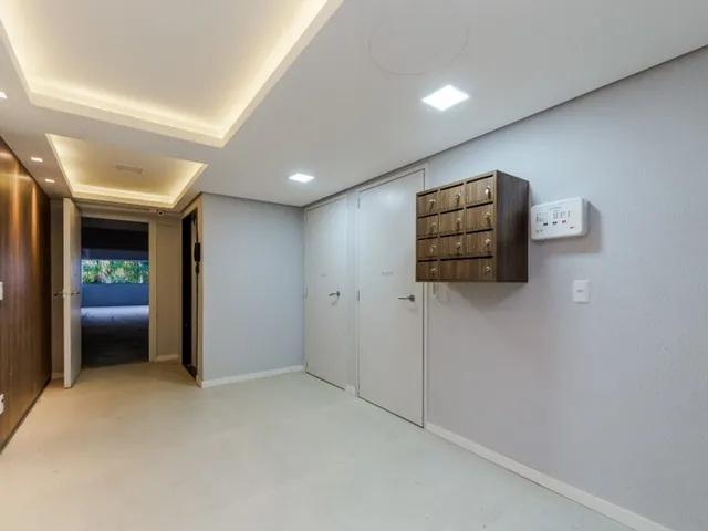 Imagem 2: Apartamento à venda em Porto Alegre, Petrópolis, com 2 quartos, 83.3m²