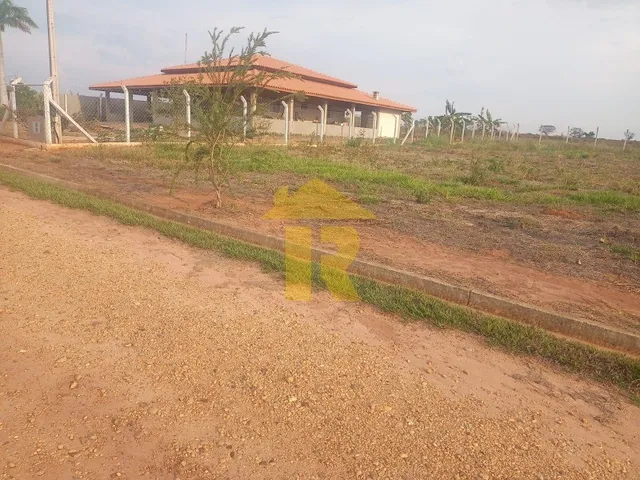 Imagem: Terreno em Condomínio à venda em Adolfo-SP