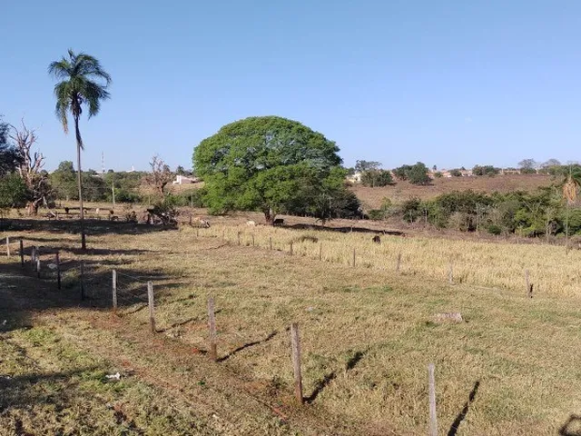 Imagem: O terreno possui 30.492m² de Área Privada e está