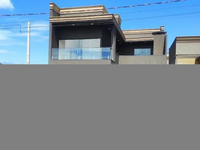 Imagem: A casa possui 3 Dormitórios, 2 Suítes, 5 Banheiros, 4