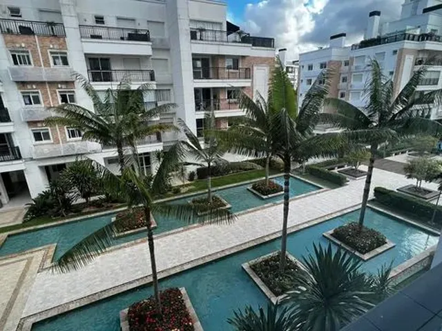 Imagem 9: Apartamento para Venda com 2 Quartos (01 Suite) Semi Mobiliado em Abraão - Florianópolis