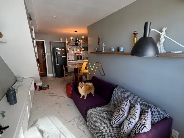 Imagem: A casa possui 2 Dormitórios, 1 Suíte, 2 Banheiros, 2