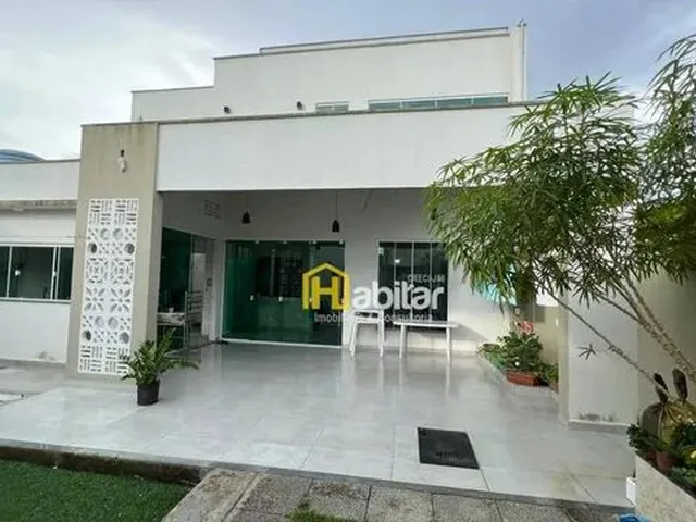 Imagem: A casa possui 2 Dormitórios, 2 Suítes, 4 Banheiros, 2