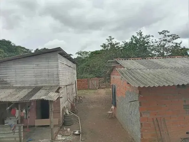 Imagem: Terreno no Km9 Entre as Linhas D e E