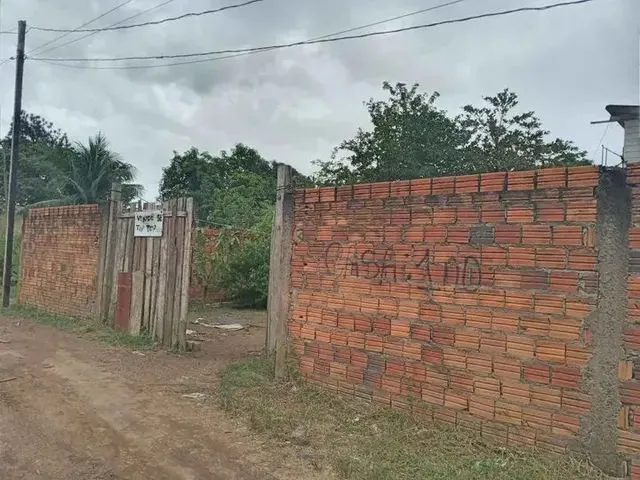Imagem 6: Terreno no Km9 Entre as Linhas D e E
