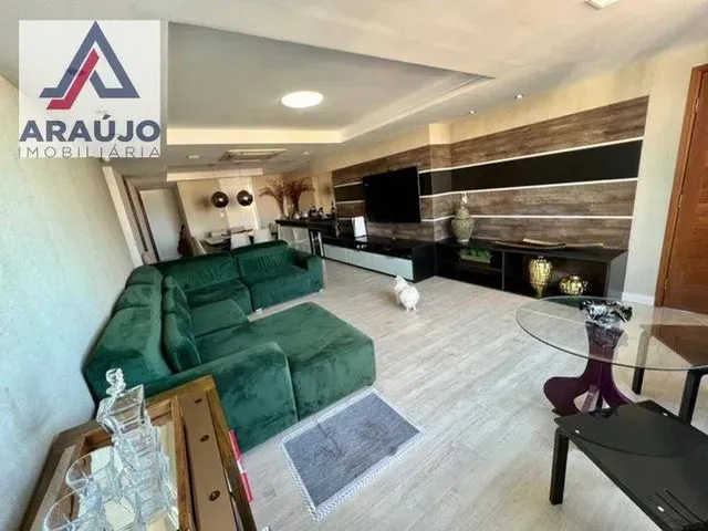 Imagem: O apartamento possui 3 Dormitórios, 3 Suítes, 4