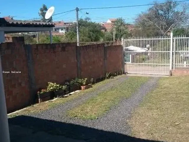 Imagem: Casa para Venda em Alvorada, Centro, 2 Dormitórios