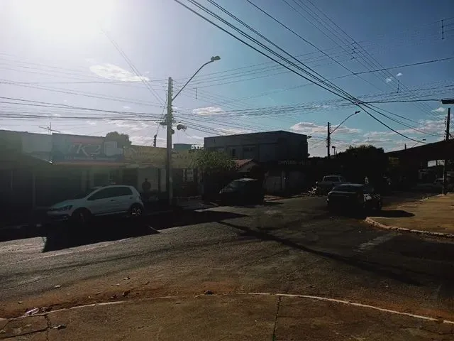 Imagem 4: Imóvel Comercial Contendo Sala Comercial e Mas 2 Residências Localizado Próx Ao