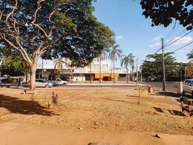 Imagem 6: Imóvel Comercial Contendo Sala Comercial e Mas 2 Residências Localizado Próx Ao