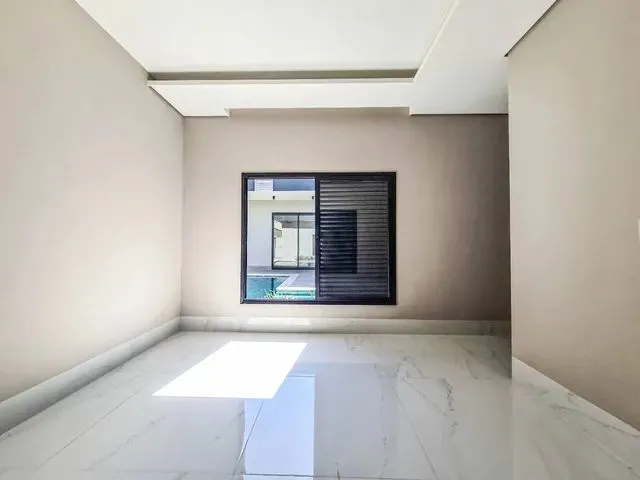 Imagem 4: Casa Térrea, Condomínio Florais do Valle - 3 Suítes, Sendo 1 Master