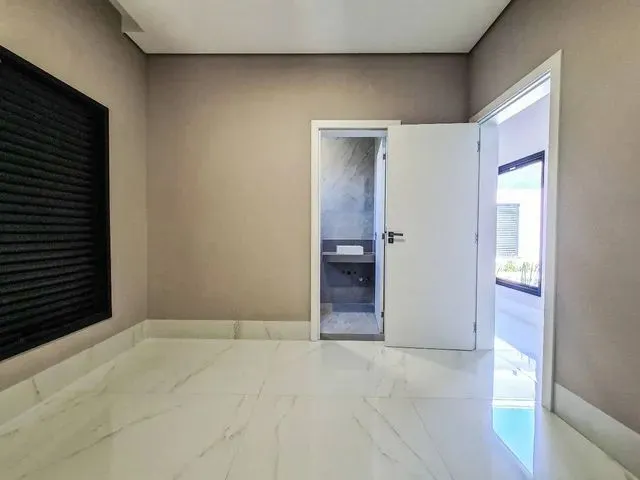 Imagem 10: Casa Térrea, Condomínio Florais do Valle - 3 Suítes, Sendo 1 Master