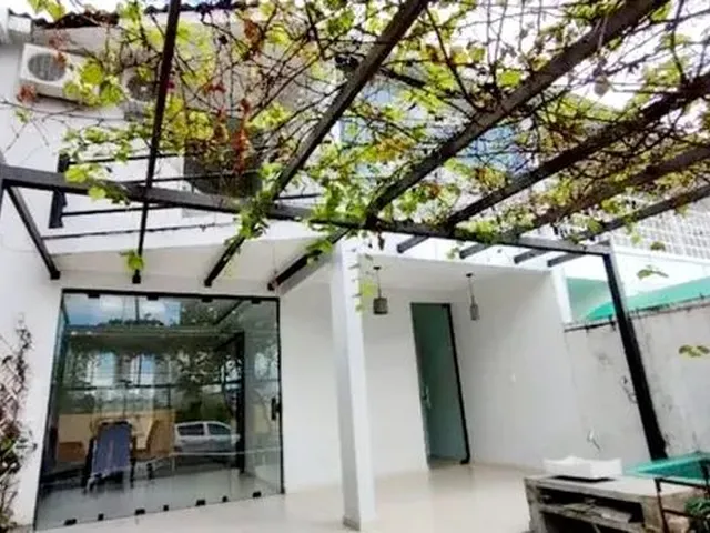Imagem 1: Casa no Cond. Abraham Pazuello, Ponta Negra com 3 Quartos Sendo 1 Suíte, Sala com 2 Ambie