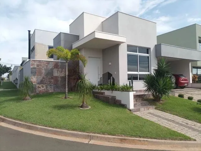 Imagem: Casa com 3 Dormitórios À Venda, 215 M²