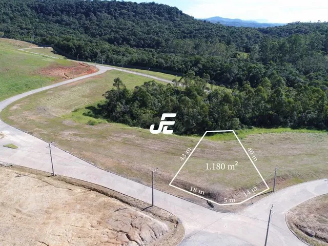 Imagem: Terreno a venda no Montebello