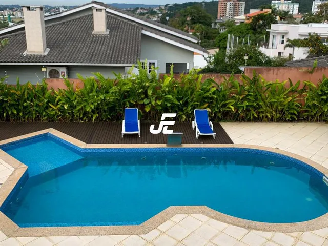 Imagem 12: Casa venda no alto de um dos bairros mais nobres de Criciuma