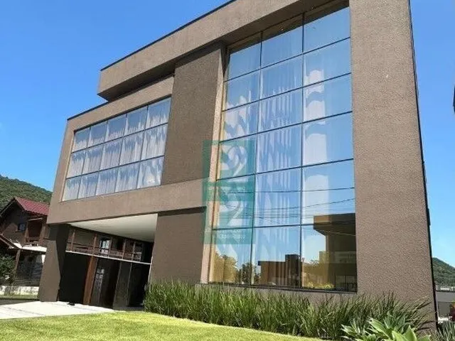 Imagem: Casa Nova Alto Padrão em Condomínio Fechado