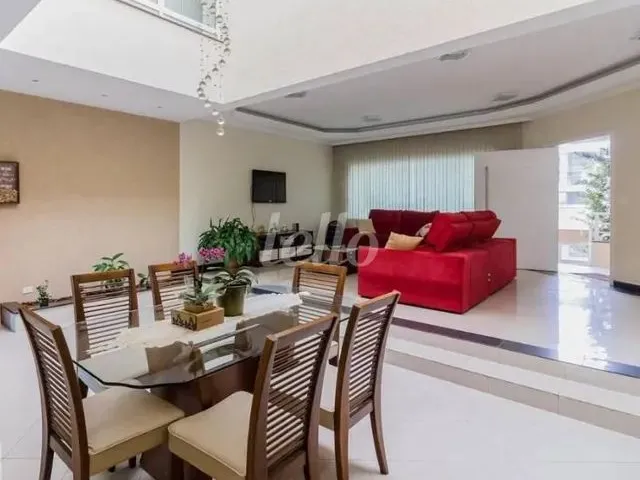 Imagem: A casa possui 3 Dormitórios, 3 Suítes, 4 Banheiros, 5