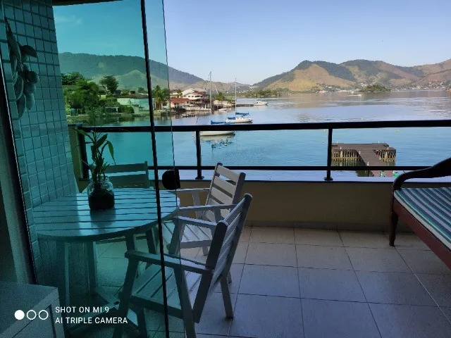 Imagem: O apartamento possui 3 Dormitórios, 1 Suíte, 3 Banheiros,