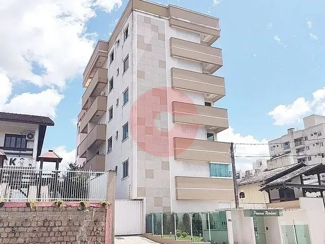 Imagem: O apartamento possui 3 Dormitórios, 1 Suíte, 1 Banheiro,