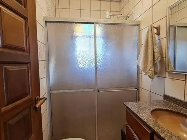 Imagem 9: Casa para Venda em Florianópolis, Carianos, 4 Dormitórios, 1 Suíte, 4 Banheiros, 3