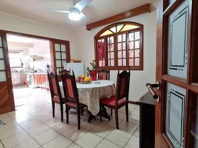 Imagem 4: Casa para Venda em Florianópolis, Carianos, 4 Dormitórios, 1 Suíte, 4 Banheiros, 3