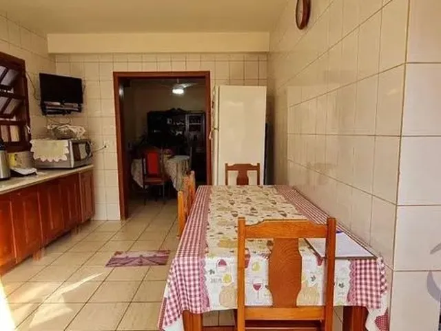Imagem 5: Casa para Venda em Florianópolis, Carianos, 4 Dormitórios, 1 Suíte, 4 Banheiros, 3