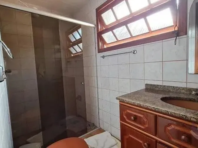 Imagem 15: Casa para Venda em Florianópolis, Carianos, 4 Dormitórios, 1 Suíte, 4 Banheiros, 3