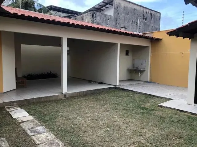 Imagem 5: Alugo Casa com Três Quartos no Renascença