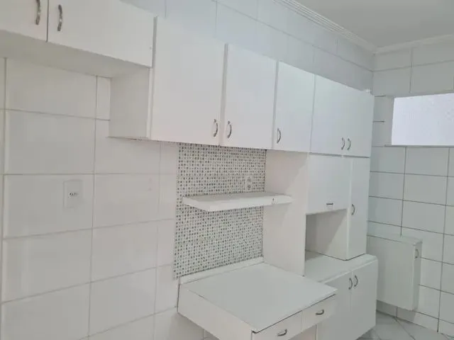 Imagem 6: Apartamento Aluguel na Graça 3 Quartos 1 Suíte 2 Vagas Soltas 130M2 Dependencia