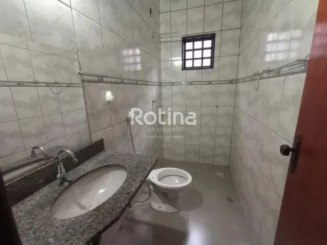 Imagem 7: Casa para Aluguel, 3 Quartos, 1 Suíte, 2 Vagas, São Jorge - Uberlândia/Mg