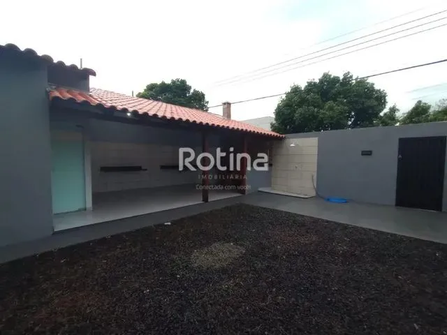 Imagem 12: Casa para Aluguel, 3 Quartos, 1 Suíte, 2 Vagas, São Jorge - Uberlândia/Mg