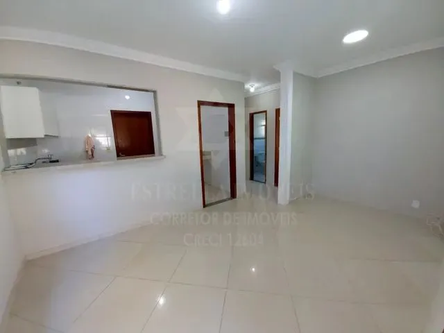 Imagem 8: Casa Semi-Independente para Aluguel Anual com 2 Quartos Sendo 1 Suíte em Itaúna